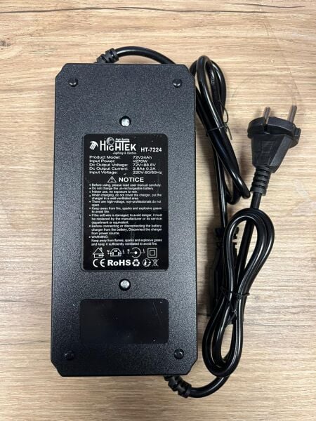 72V 24Ah Elektrikli Bisiklet Şarj Aleti 6 Akülü Uyumlu Hızlı Şarj Cihazı LED Göstergeli E-Bike Adaptör