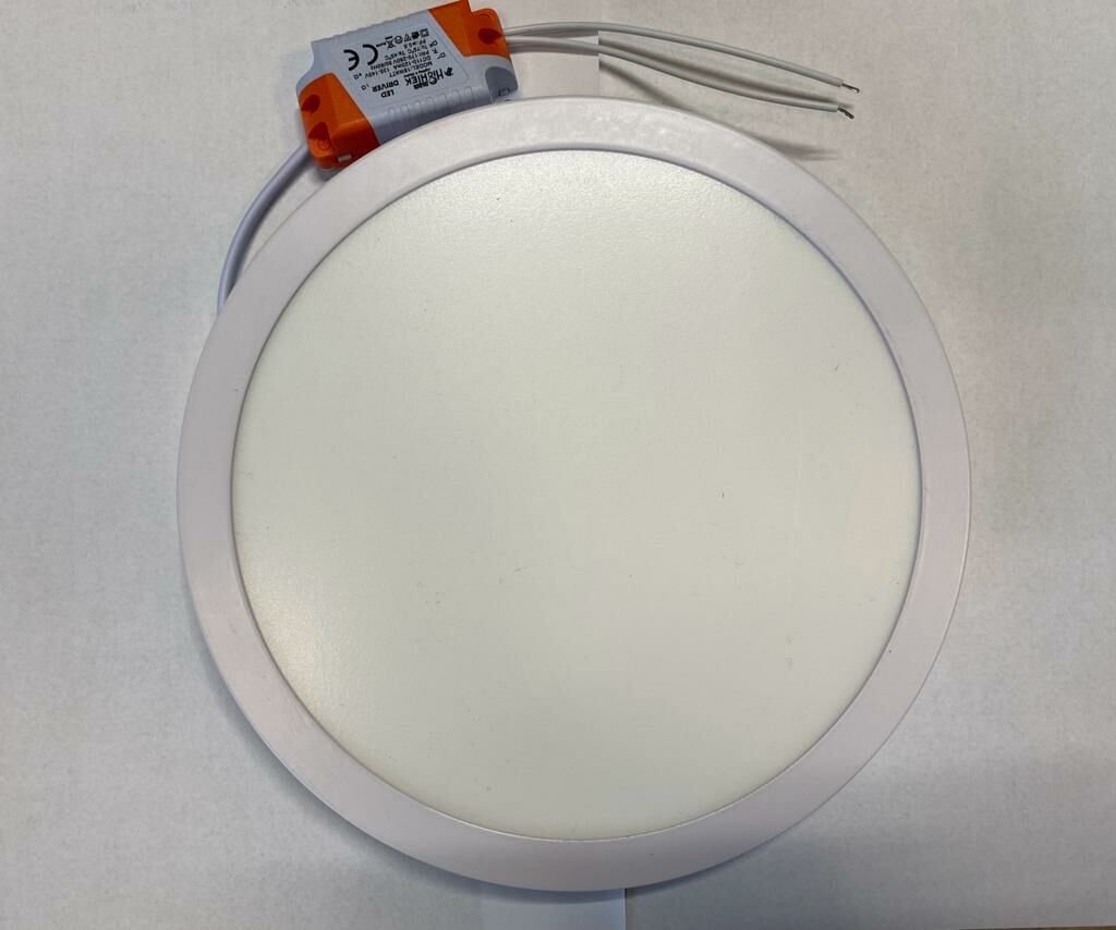 18 W Kare Beyaz Kasa LED Panel – Sıva Üstü Montaj, 220–240 V