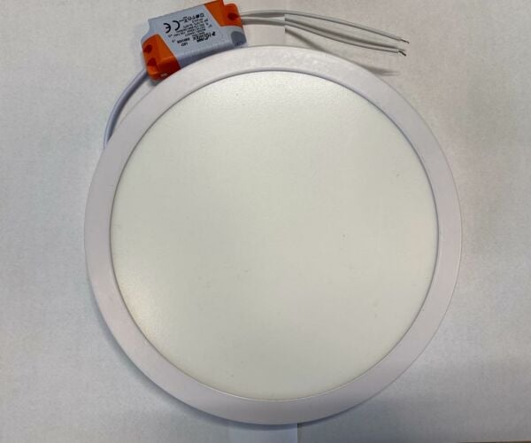 18 W Kare Beyaz Kasa LED Panel – Sıva Üstü Montaj, 220–240 V
